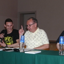 knjiga-Konobar-s-potpisom_Gorkić-Taradi-25_resize-e1556916923727