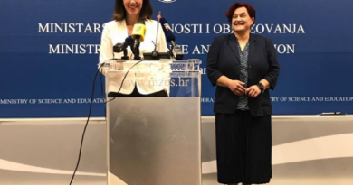 Ministrica Divjak i njezina pomoćnica Lidija Kralj | Foto: Dora Kršul