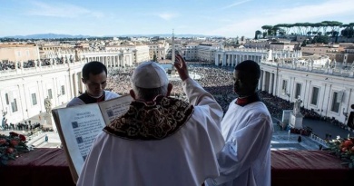Vatikan je homoseksualiziran, cijela institucija je izgrađena na laži, dvostrukom životu, shizofreniji, licemjerju...