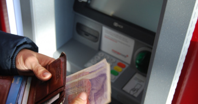 Dovoljno će biti da stanete pred bankomat da podignete novac (ipak morate imati novac na računu!)