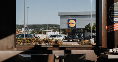 Lidl povlači iz ponude cigarete i duhan