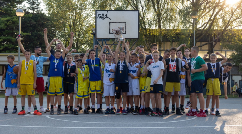 200 košarkaša i košarkašica okupiralo Folku