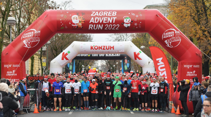 Zagreb Advent Run utrku istrčalo gotovo 3000 sudionika u božićnim kostimima za plemenit cilj