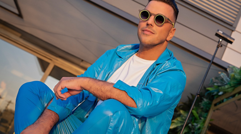 VIDEO: Novo ljetno osvježenje – Ivan Zak predstavlja "U ekstazi"