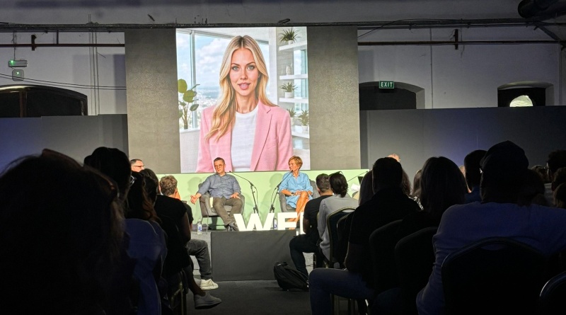 Prva hrvatska AI influencerica progovorila na Weekend Media Festivalu 2025.