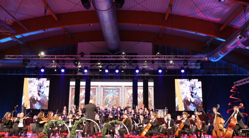 Božićni koncert Zbora Josip Vrhovski ponovno ispunio Nedelišće glazbom i emocijama