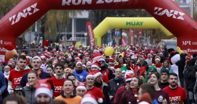 5000 kostimiranih trkača pretvorilo centar Zagreba u najljepšu zimsku razglednicu 5000 kostimiranih trkača pretvorilo centar Zagreba u najljepšu zimsku razglednicu