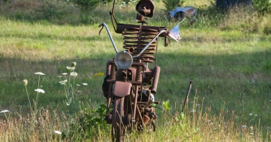 Gorkić je govorio… kad već svi šute, netko mora ironično