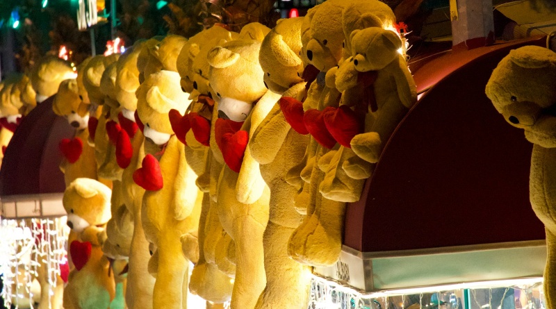 Što Hrvati kupuju za Valentinovo? Rast popularnosti dugoročnih i premium poklona